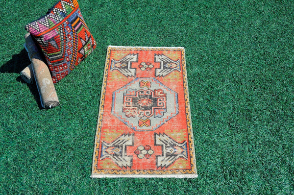Vintage Handmade Turkish small area rug doormat for home decor, bathroom rug, area oushak rug bathroom mat kitchen kilim rug, rug 2.11X1.7, 665617