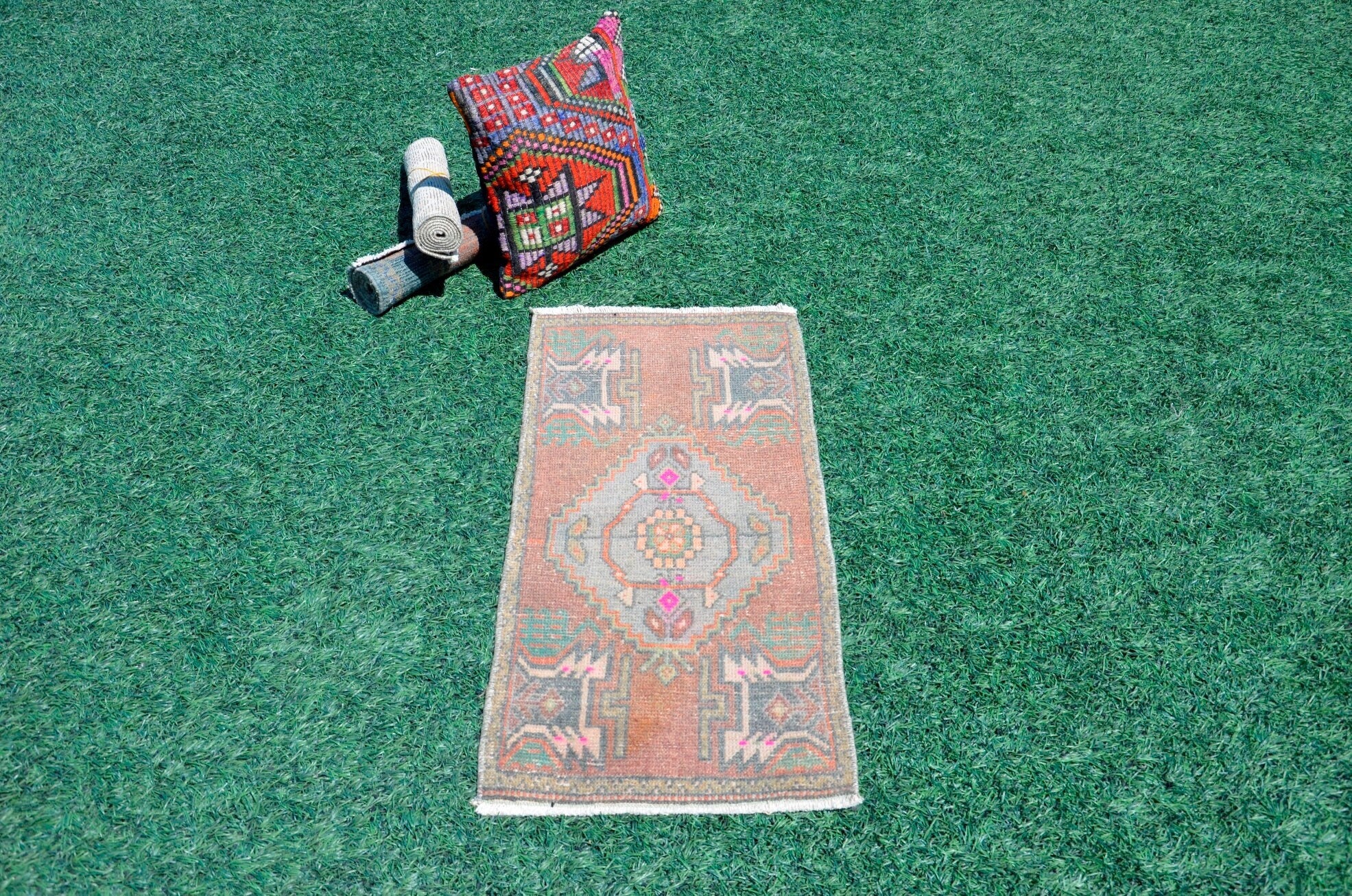 Natural Turkish Vintage small area rug doormat for home decor, bathroom rug, area oushak rug bathroom mat kitchen kilim rug, rug 3.1X1.7, 665523
