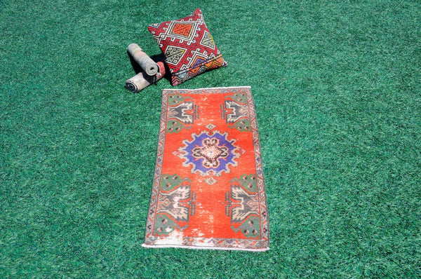Vintage Handmade Turkish small area rug doormat for home decor, bathroom rug, area oushak rug bathroom mat kitchen kilim rug, rug 3.7X1.8, 665518