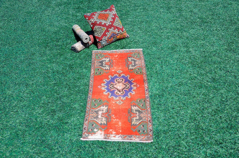Vintage Handmade Turkish small area rug doormat for home decor, bathroom rug, area oushak rug bathroom mat kitchen kilim rug, rug 3.7X1.8, 665518