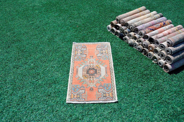 Natural Turkish Vintage small area rug doormat for home decor, bathroom rug, area oushak rug bathroom mat kitchen kilim rug, rug 3X1.6, 665498