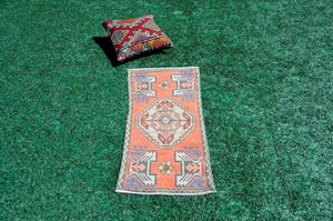 Vintage Handmade Turkish small area rug doormat for home decor, bathroom rug, area oushak rug bathroom mat kitchen kilim rug, rug 3.1X1.5, 665470