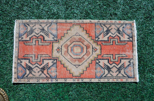 Unique Turkish Vintage small area rug doormat for home decor, bathroom rug, area oushak rug bathroom mat kitchen rug kilim rug, rug 3.3x1.7, 665648
