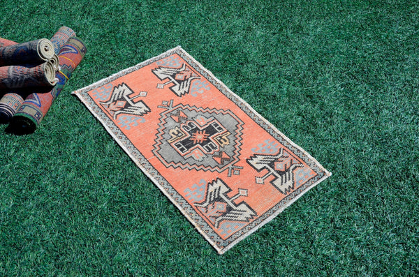 Turkish Handmade Vintage small area rug doormat for home decor, bathroom rug, area oushak rug bathroom mat kitchen kilim rug, rug 3.1x1.8, 665655