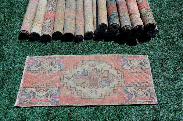 Handmade Turkish Vintage small area rug doormat for home decor, bathroom rug, area oushak rug bathroom mat kitchen kilim rug, rug 2.10x1.6, 665488
