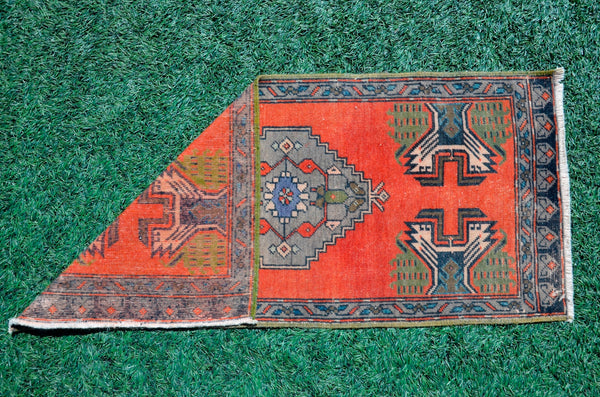 Unique Turkish Vintage small area rug doormat for home decor, bathroom rug, area oushak rug bathroom mat kitchen rug kilim rug, rug 3.6x1.7, 665665