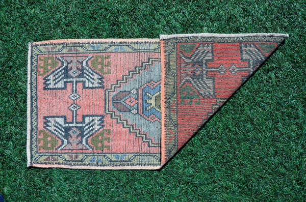 Vintage Handmade Turkish small area rug doormat for home decor, bathroom rug, area oushak rug bathroom mat kitchen kilim rug, rug 3.3x1.7, 665666