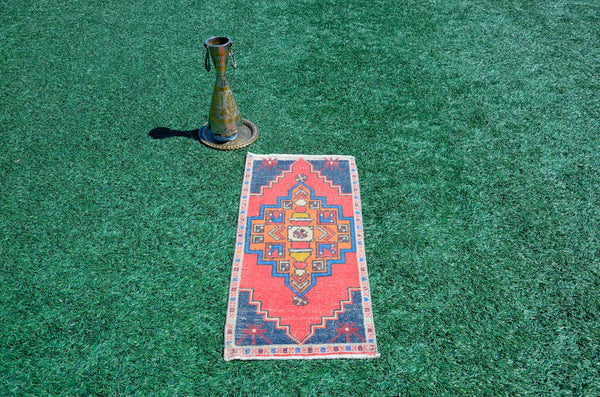 Unique Turkish Vintage small area rug doormat for home decor, bathroom rug, area oushak rug bathroom mat kitchen rug kilim rug, rug 3.4x1.6, 665670