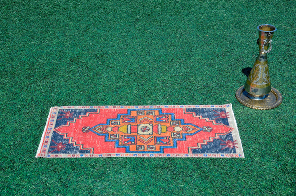 Unique Turkish Vintage small area rug doormat for home decor, bathroom rug, area oushak rug bathroom mat kitchen rug kilim rug, rug 3.4x1.6, 665670