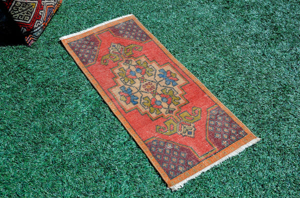 Turkish Handmade Vintage small area rug doormat for home decor, bathroom rug, area oushak rug bathroom mat kitchen kilim rug, rug 3.4X1.5, 665672