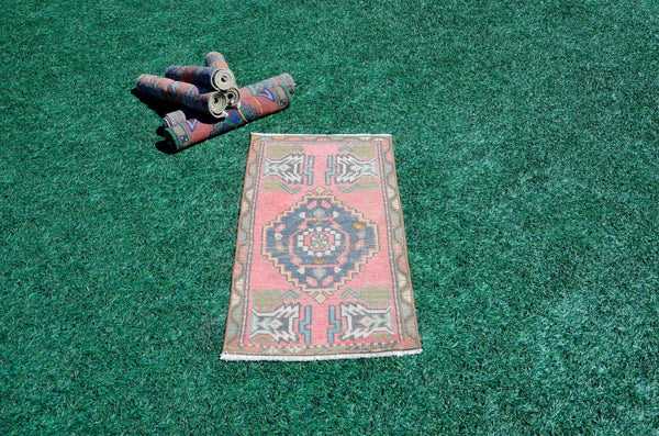 Natural Turkish Vintage small area rug doormat for home decor, bathroom rug, area oushak rug bathroom mat kitchen kilim rug, rug 3.2X1.8, 665674