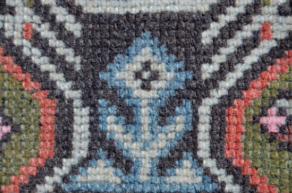 Turkish Handmade Vintage small area rug doormat for home decor, bathroom rug, area oushak rug bathroom mat kitchen kilim rug, rug 3.4X1.5, 665677