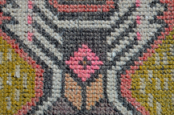 Natural Turkish Vintage small area rug doormat for home decor, bathroom rug, area oushak rug bathroom mat kitchen kilim rug, rug 3.3X1.6, 665689