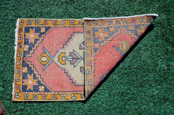 Vintage Handmade Turkish small area rug doormat for home decor, bathroom rug, area oushak rug bathroom mat kitchen kilim rug, rug 3.2x1.9, 665691