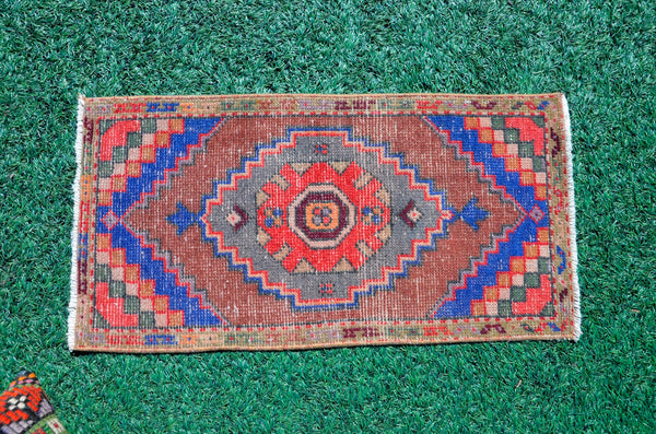 Natural Turkish Vintage small area rug doormat for home decor, bathroom rug, area oushak rug bathroom mat kitchen kilim rug, rug 3.1X1.7, 665699