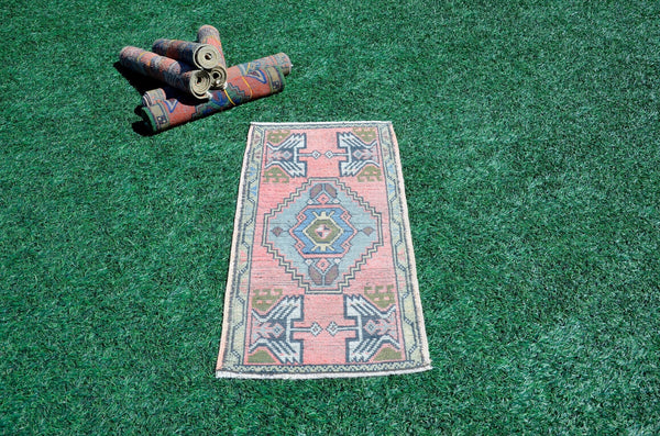 Vintage Handmade Turkish small area rug doormat for home decor, bathroom rug, area oushak rug bathroom mat kitchen kilim rug, rug 3.3x1.7, 665666