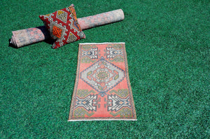 Handmade Turkish Vintage small area rug doormat for home decor, bathroom rug, area oushak rug bathroom mat kitchen kilim rug, rug 3.2x1.7, 665713