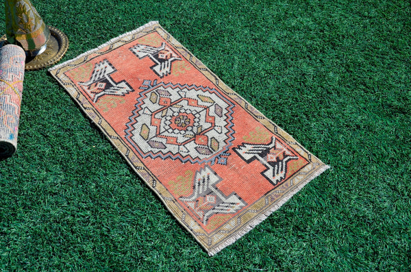 Vintage Handmade Turkish small area rug doormat for home decor, bathroom rug, area oushak rug bathroom mat kitchen kilim rug, rug 3.1x1.7, 665715