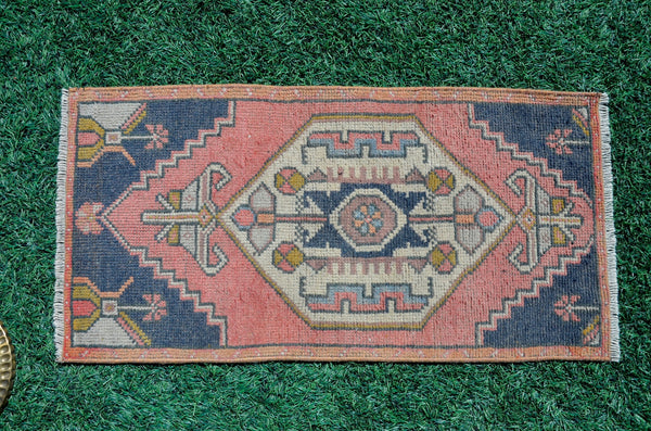 Vintage Handmade Turkish small area rug doormat for home decor, bathroom rug, area oushak rug bathroom mat kitchen kilim rug, rug 3.0x1.7, 665720
