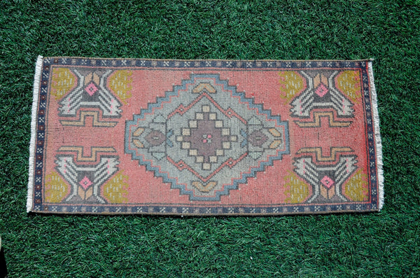 Natural Turkish Vintage small area rug doormat for home decor, bathroom rug, area oushak rug bathroom mat kitchen kilim rug, rug 3X1.6, 665724