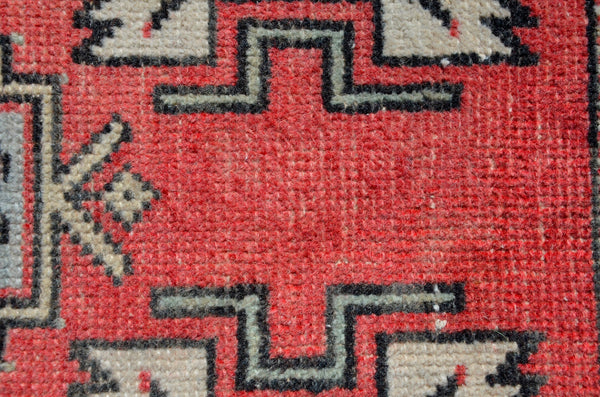 Turkish Handmade Vintage small area rug doormat for home decor, bathroom rug, area oushak rug bathroom mat kitchen kilim rug, rug 3.3X1.7, 665727