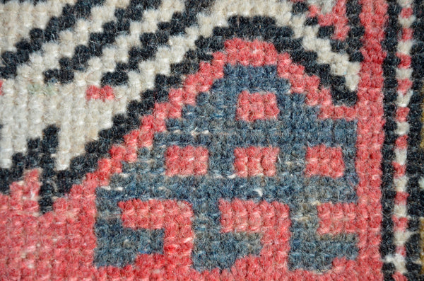 Turkish Handmade Vintage small area rug doormat for home decor, bathroom rug, area oushak rug bathroom mat kitchen kilim rug, rug 3.3X1.7, 665727