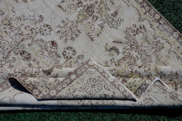 Unique Turkish large Vintage rug for home decor, oversize rug, area rug oushak rug boho rug bedroom kitchen rug  kilim rug, rugs 6x9, 666076