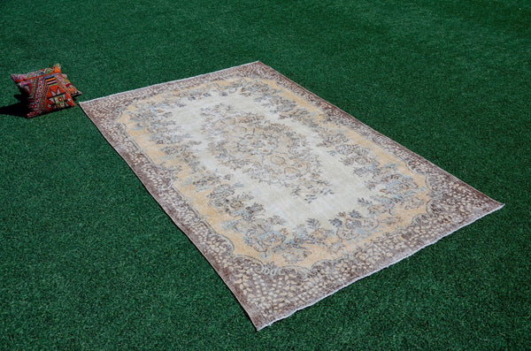 Unique Turkish large Vintage rug for home decor, oversize rug, area rug oushak rug boho rug bedroom kitchen rug  kilim rug, rugs 6x10, 666120