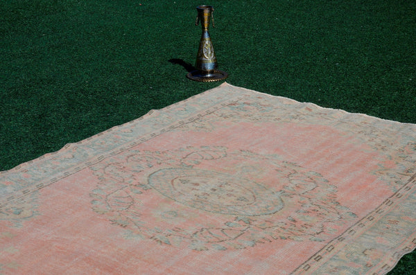 Unique Turkish large Vintage rug for home decor, oversize rug, area rug oushak rug boho rug bedroom kitchen rug  kilim rug, rugs 6x9, 666123
