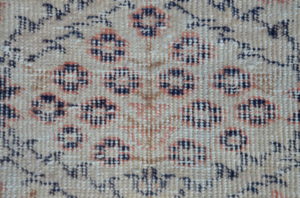 Handknotted Turkish rug for home decor, Vintage rug, area rug boho rug bedroom rug kitchen rug bathroom rug kilim handmade, rugs 4x6, 666158