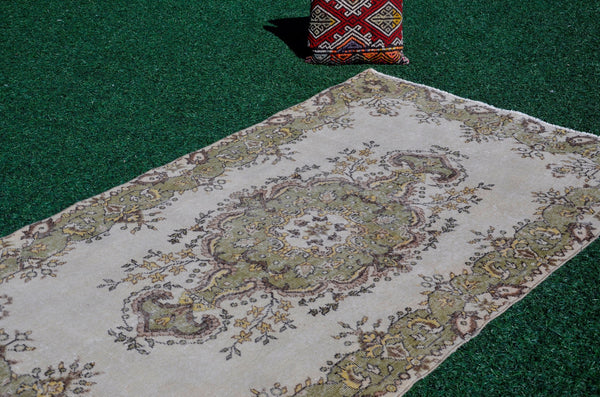 Unique Vintage Turkish Anatolian rug for home decor, area rug, oushak rug boho rug bedroom rug kitchen rug  bathroom rug kilim, rugs 4x7, 666205