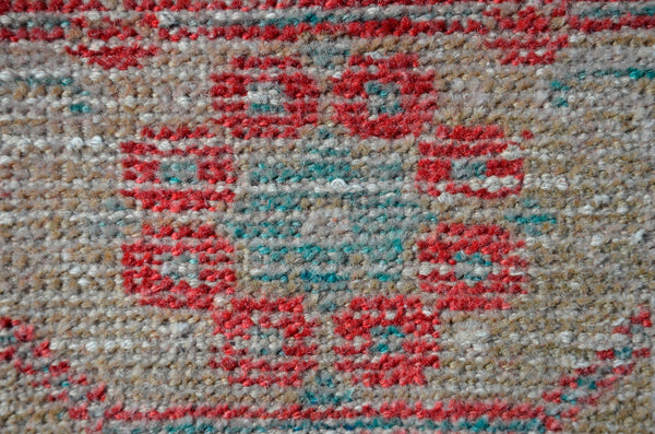 Natural Vintage Turkish runner rug for home decor, area rug, Anatolian oushak rug boho rug kitchen rug  bathroom rug kilim,  9'2" x 3'5", 666215