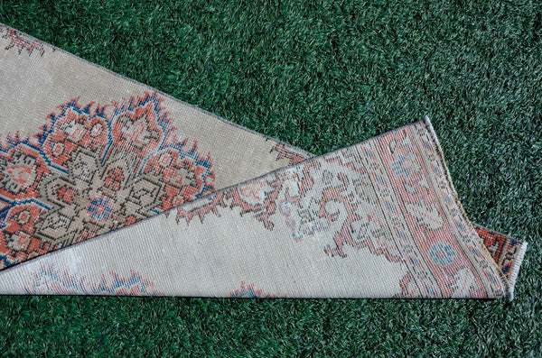 Vintage Turkish Natural runner rug for home decor, area rug, Anatolian oushak rug boho rug kitchen rug  bathroom rug kilim, 5'6" x 1'11", 666217