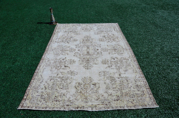 Unique Turkish large Vintage rug for home decor, oversize rug, area rug oushak rug boho rug bedroom kitchen rug  kilim rug, rugs 6x9, 666076