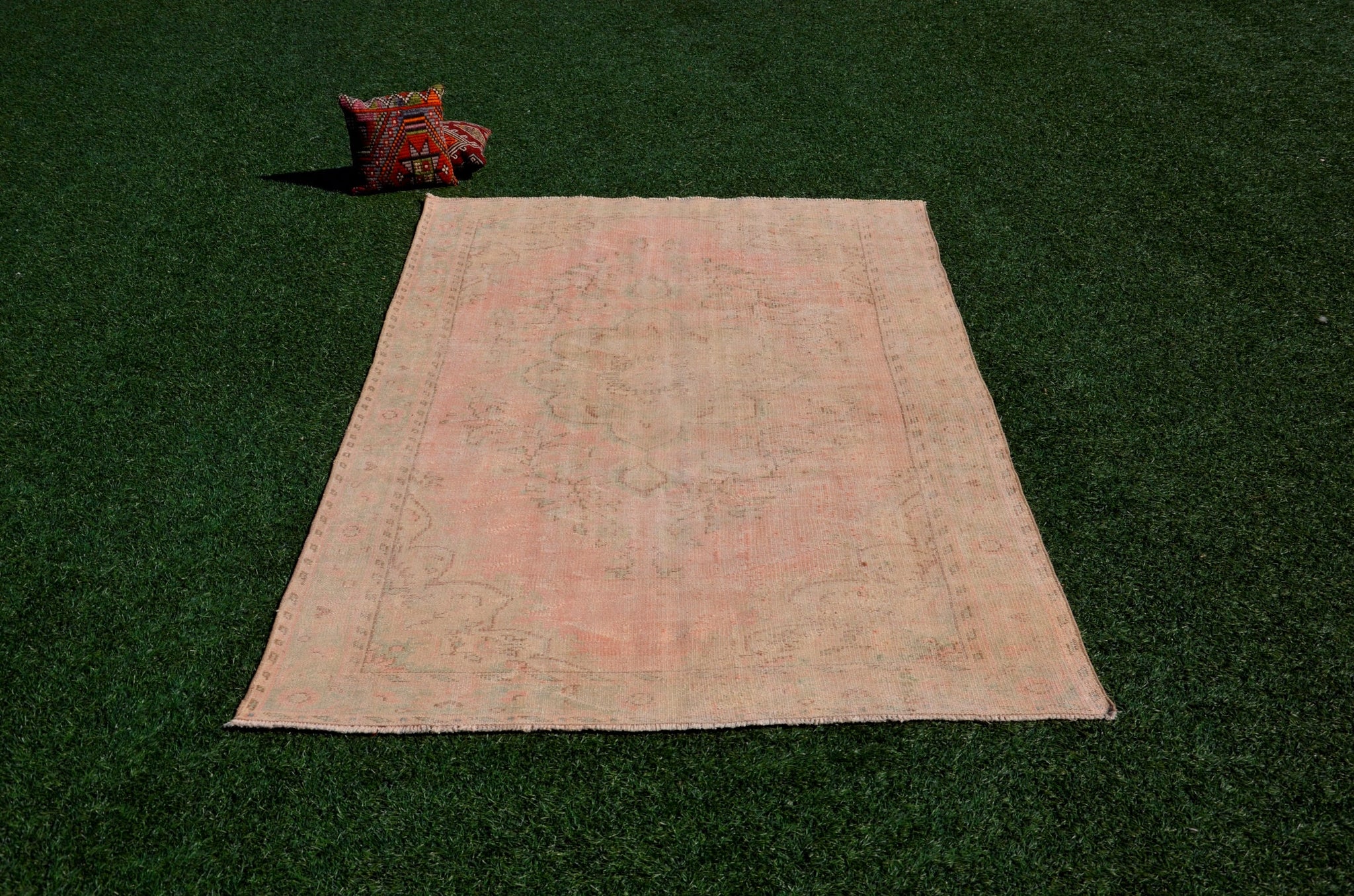 Unique Turkish large Vintage rug for home decor, oversize rug, area rug oushak rug boho rug bedroom kitchen rug  kilim rug, rugs 6x9, 666124