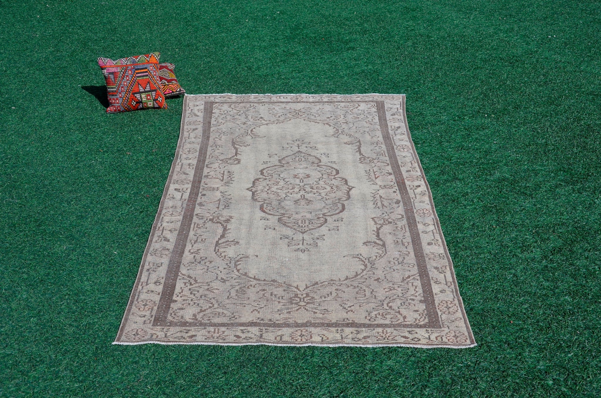 Handknotted oushak Turkish rug for home decor, Vintage rug, area rug boho rug bedroom rug kitchen rug bathroom rug kilim handmade, rugs 5x8, 666135