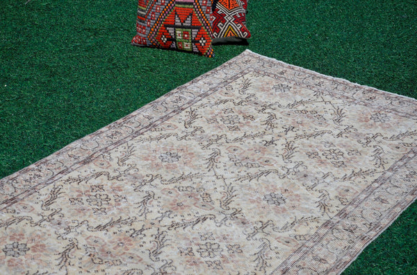 Handknotted Turkish rug for home decor, Vintage rug, area rug boho rug bedroom rug kitchen rug bathroom rug kilim handmade, rugs 4x7, 666171