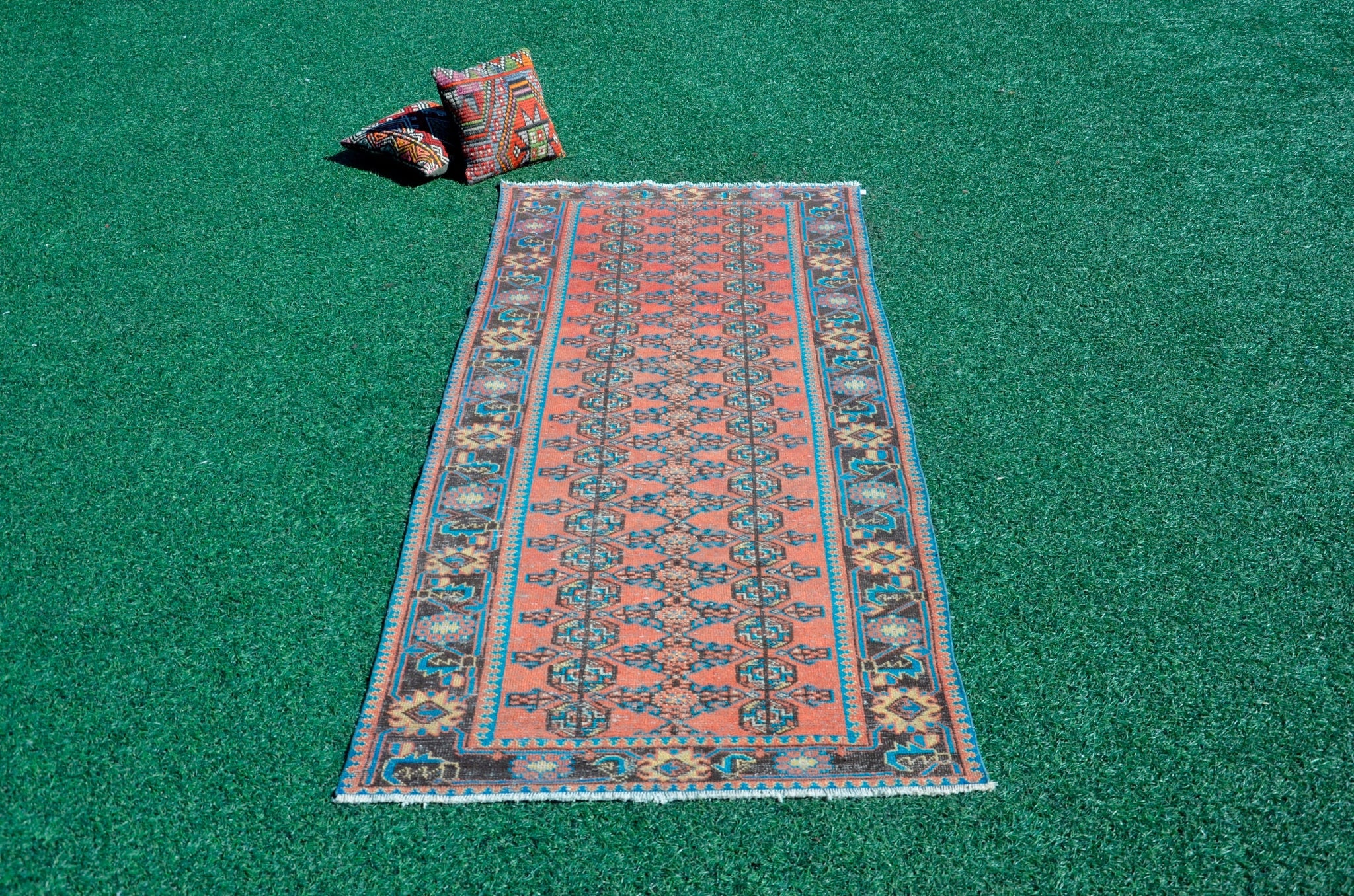 Natural Vintage Turkish runner rug for home decor, area rug, Anatolian oushak rug boho rug kitchen rug  bathroom rug kilim,  9'3" x 3'8", 666211