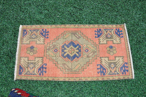 Unique Turkish Vintage small area rug doormat for home decor, bathroom rug, area oushak rug bathroom mat kitchen rug  kilim rug, rug 3.2x1.6, 665744
