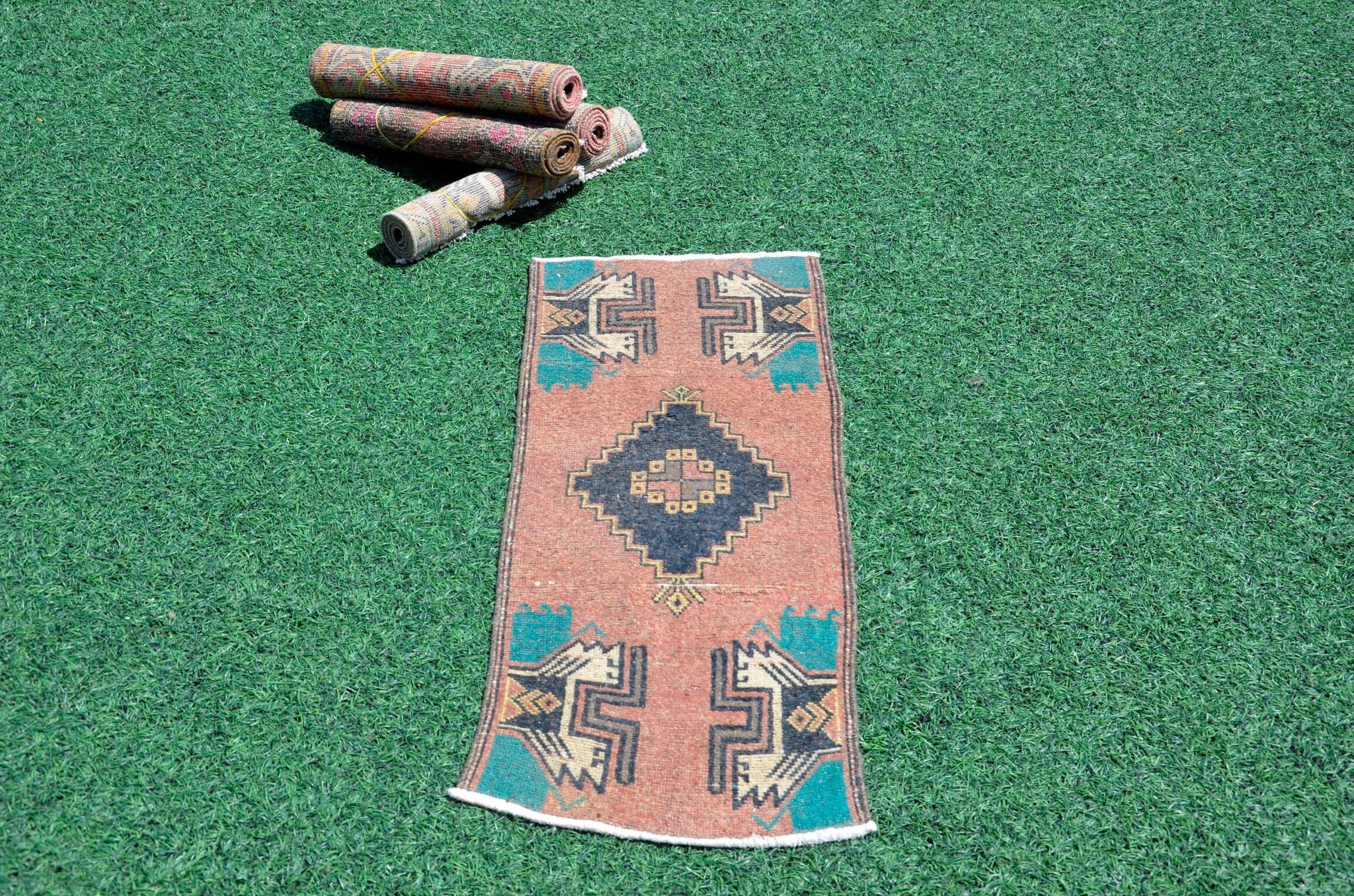 Unique Turkish Vintage small area rug doormat for home decor, bathroom rug, area oushak rug bathroom mat kitchen rug  kilim rug, rug 3.4x1.4, 665767
