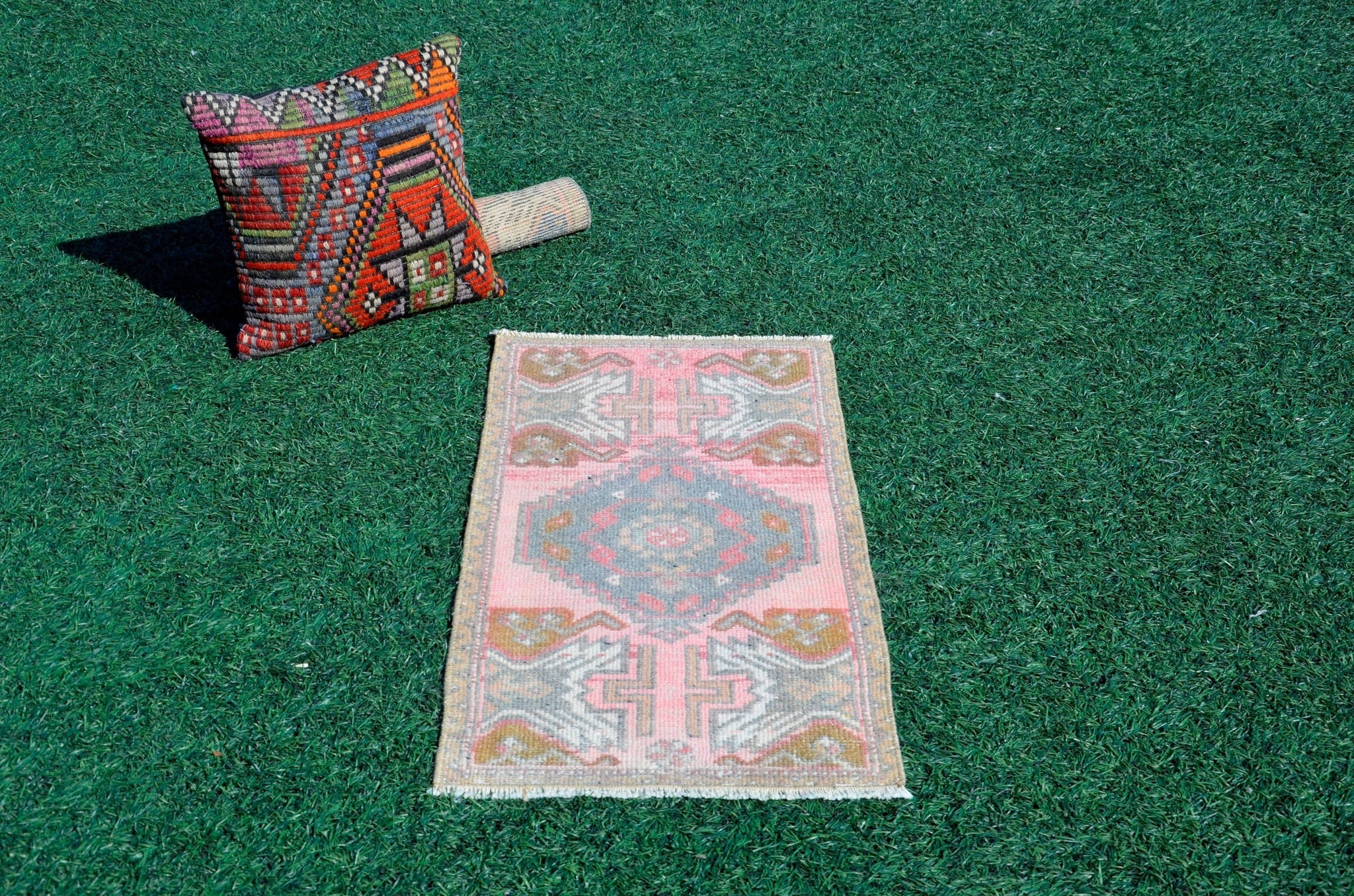 Natural Turkish Vintage small area rug doormat for home decor, bathroom rug, area oushak rug bathroom mat kitchen rug kilim rug, rug 3X1.6, 665798