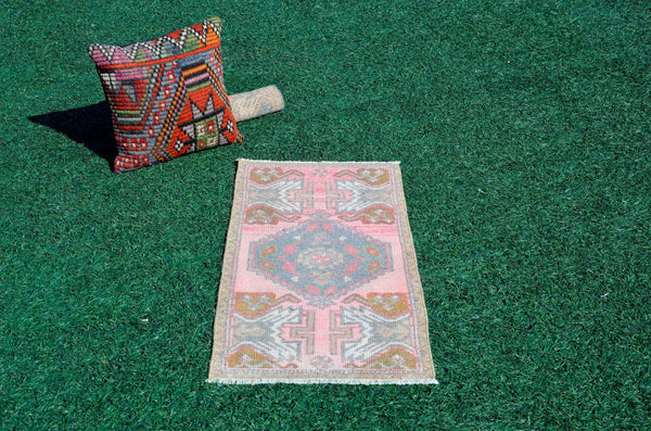 Natural Turkish Vintage small area rug doormat for home decor, bathroom rug, area oushak rug bathroom mat kitchen rug kilim rug, rug 3X1.6, 665798