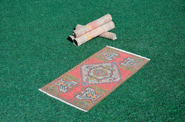 Unique Turkish Vintage small area rug doormat for home decor, bathroom rug, area oushak rug bathroom mat kitchen rug  kilim rug, rug 3.1x1.6, 665809