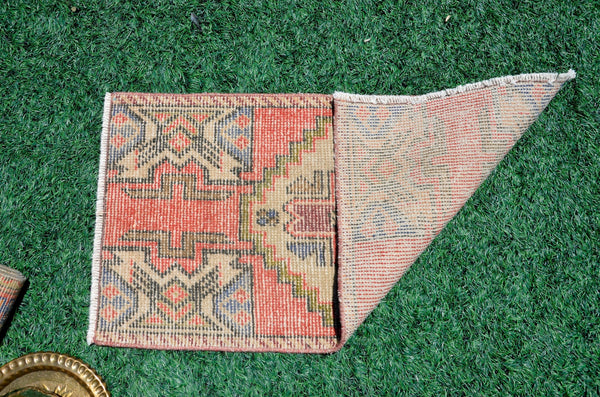 Handmade Turkish Vintage small area rug doormat for home decor, bathroom rug, area oushak rug bathroom mat kitchen kilim rug, rug 3.2X1.6, 665878