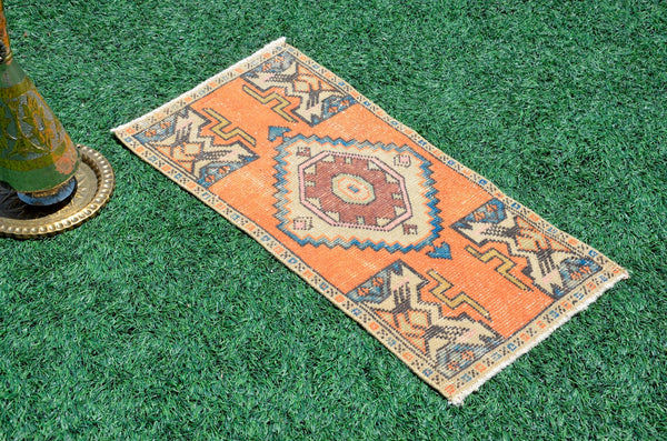 Natural Turkish Vintage small area rug doormat for home decor, bathroom rug, area oushak rug bathroom mat kitchen rug kilim rug, rug 3X1.4, 665960