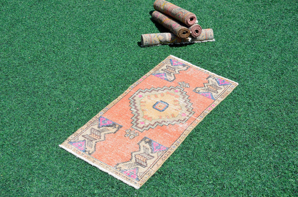 Handmade Turkish Vintage small area rug doormat for home decor, bathroom rug, area oushak rug bathroom mat kitchen kilim rug, rug 3.2x1.6, 665961