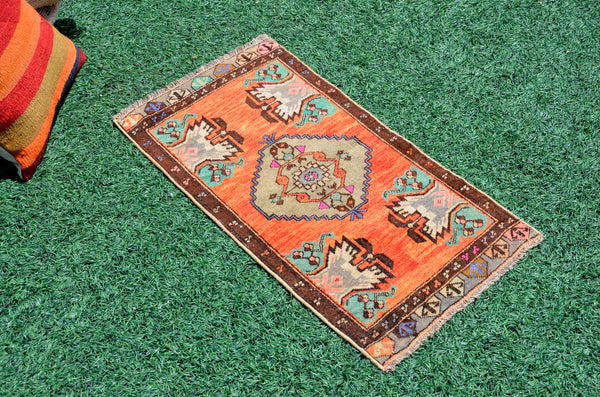 Handmade Turkish Vintage small area rug doormat for home decor, bathroom rug, area oushak rug bathroom mat kitchen kilim rug, rug 2.8x1.5, 665963