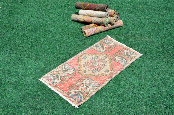 Handmade Turkish Vintage small area rug doormat for home decor, bathroom rug, area oushak rug bathroom mat kitchen kilim rug, rug 3x1.6, 665966