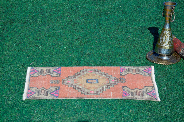 Handmade Turkish Vintage small area rug doormat for home decor, bathroom rug, area oushak rug bathroom mat kitchen kilim rug, rug 3x1.6, 665991