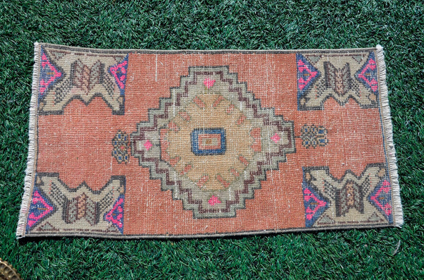 Handmade Turkish Vintage small area rug doormat for home decor, bathroom rug, area oushak rug bathroom mat kitchen kilim rug, rug 3x1.6, 665991